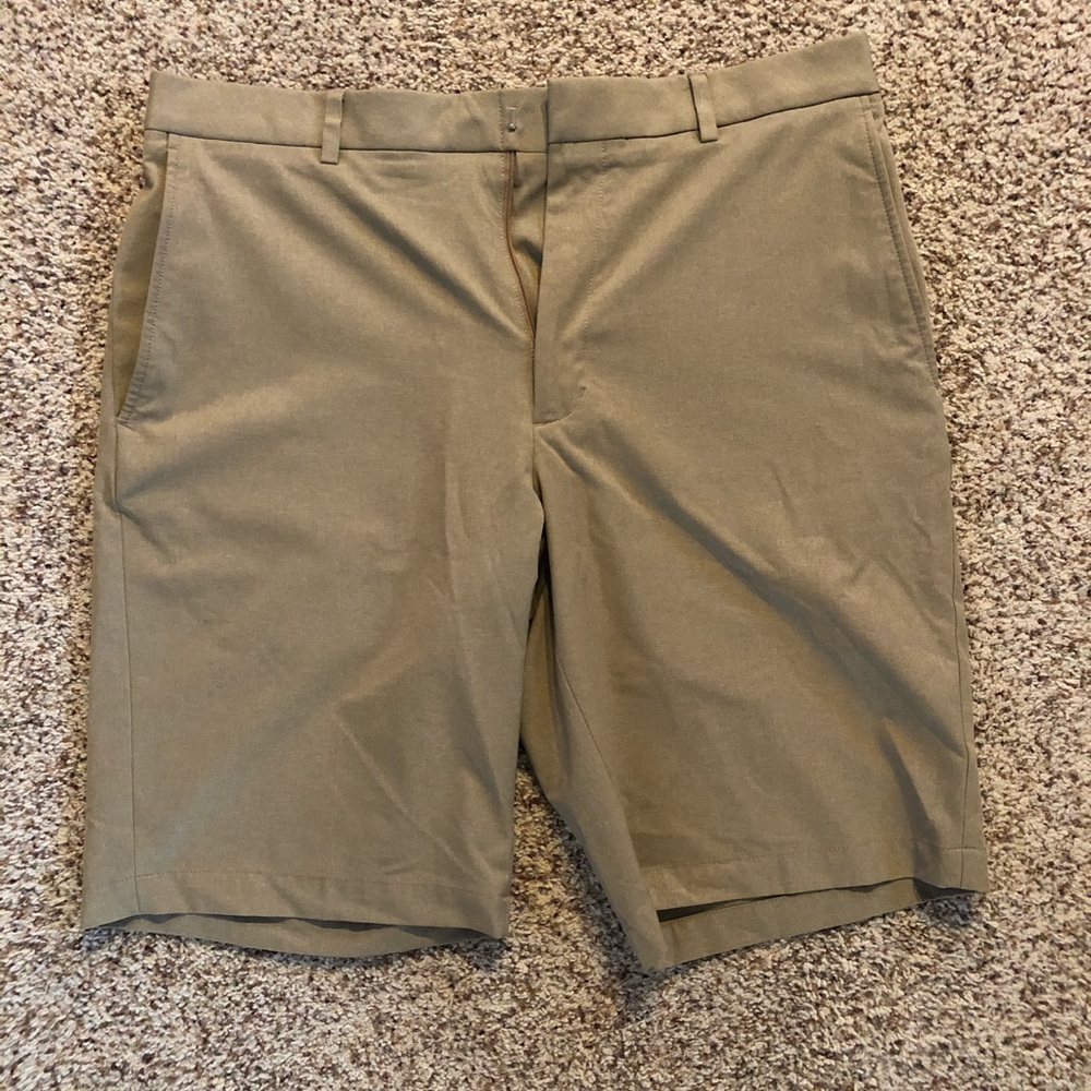 Walter Hagen Men’s Golf Shorts